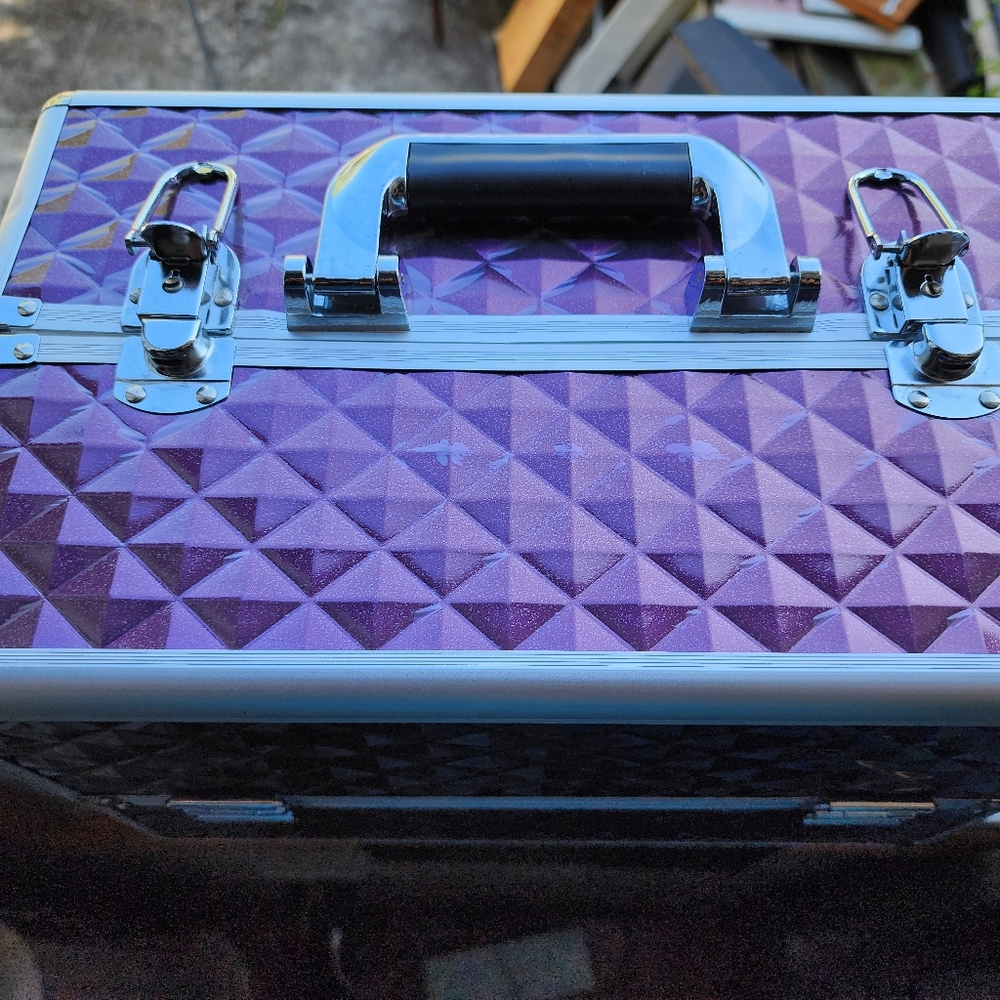 cosmetic caval makeup